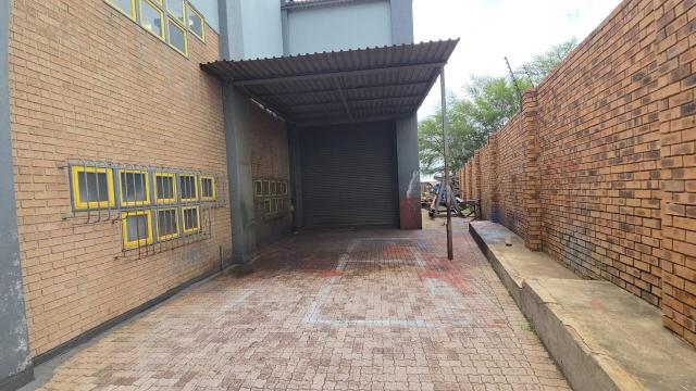 Commercial Property for Sale in Witbank Ext 45 Mpumalanga