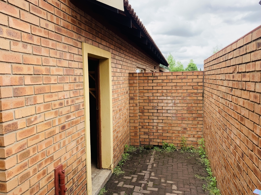 2 Bedroom Property for Sale in Middelburg Central Mpumalanga