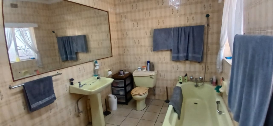 4 Bedroom Property for Sale in Witbank Ext 8 Mpumalanga
