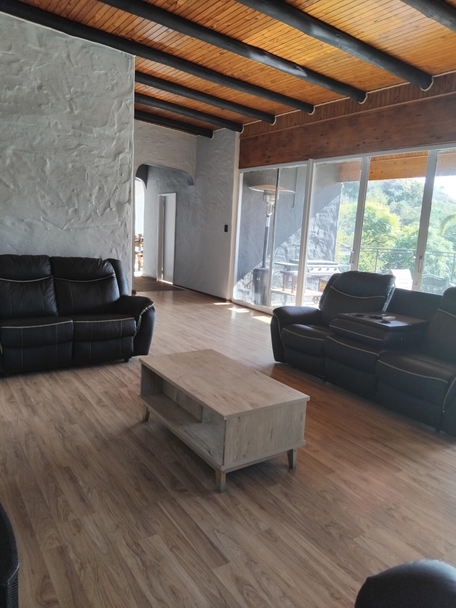 6 Bedroom Property for Sale in Barberton Mpumalanga
