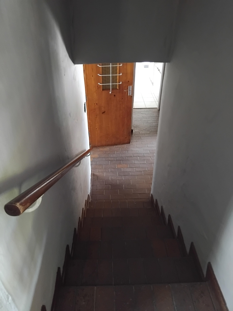 6 Bedroom Property for Sale in Barberton Mpumalanga