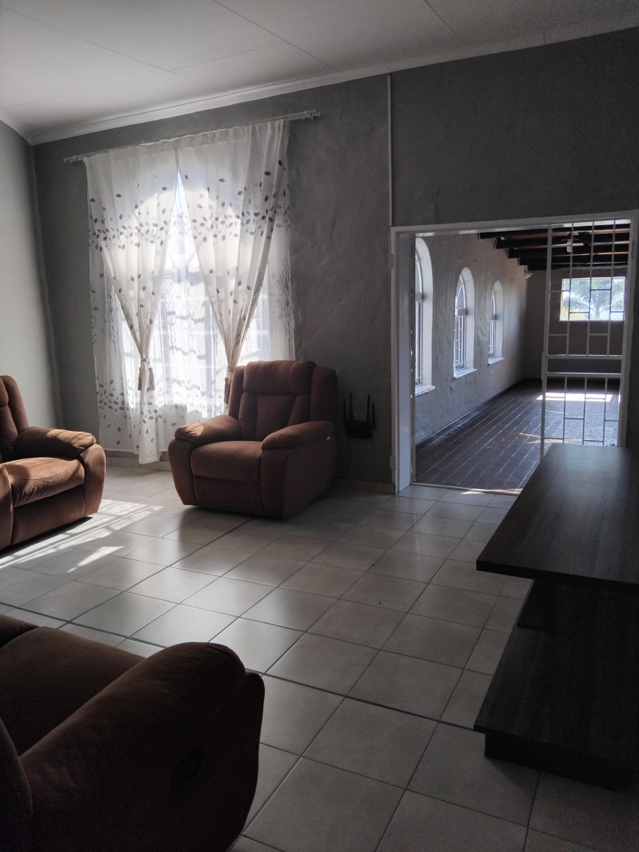 6 Bedroom Property for Sale in Barberton Mpumalanga