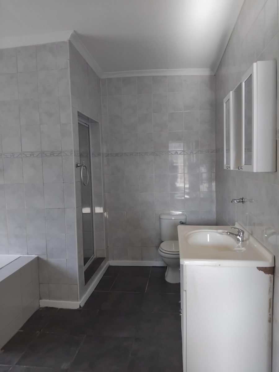 6 Bedroom Property for Sale in Barberton Mpumalanga