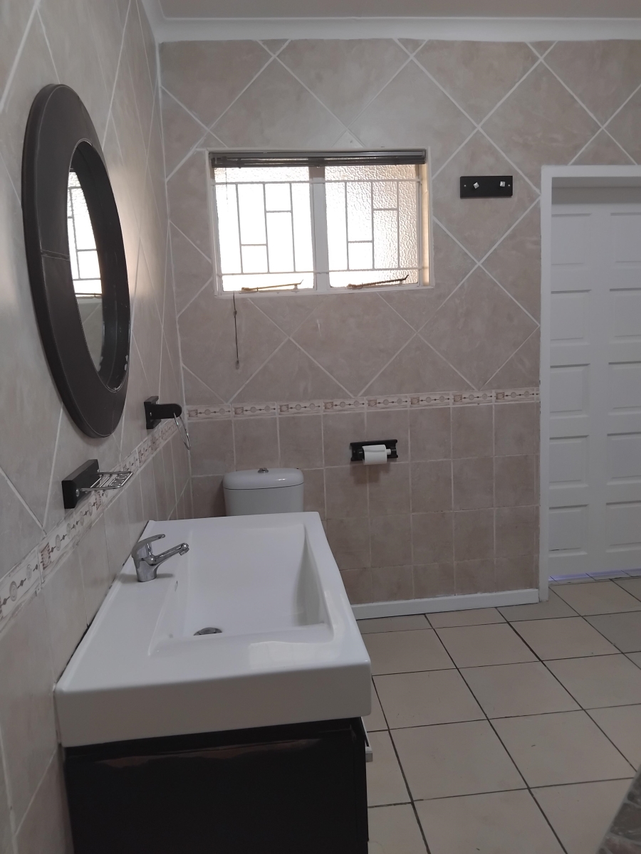6 Bedroom Property for Sale in Barberton Mpumalanga