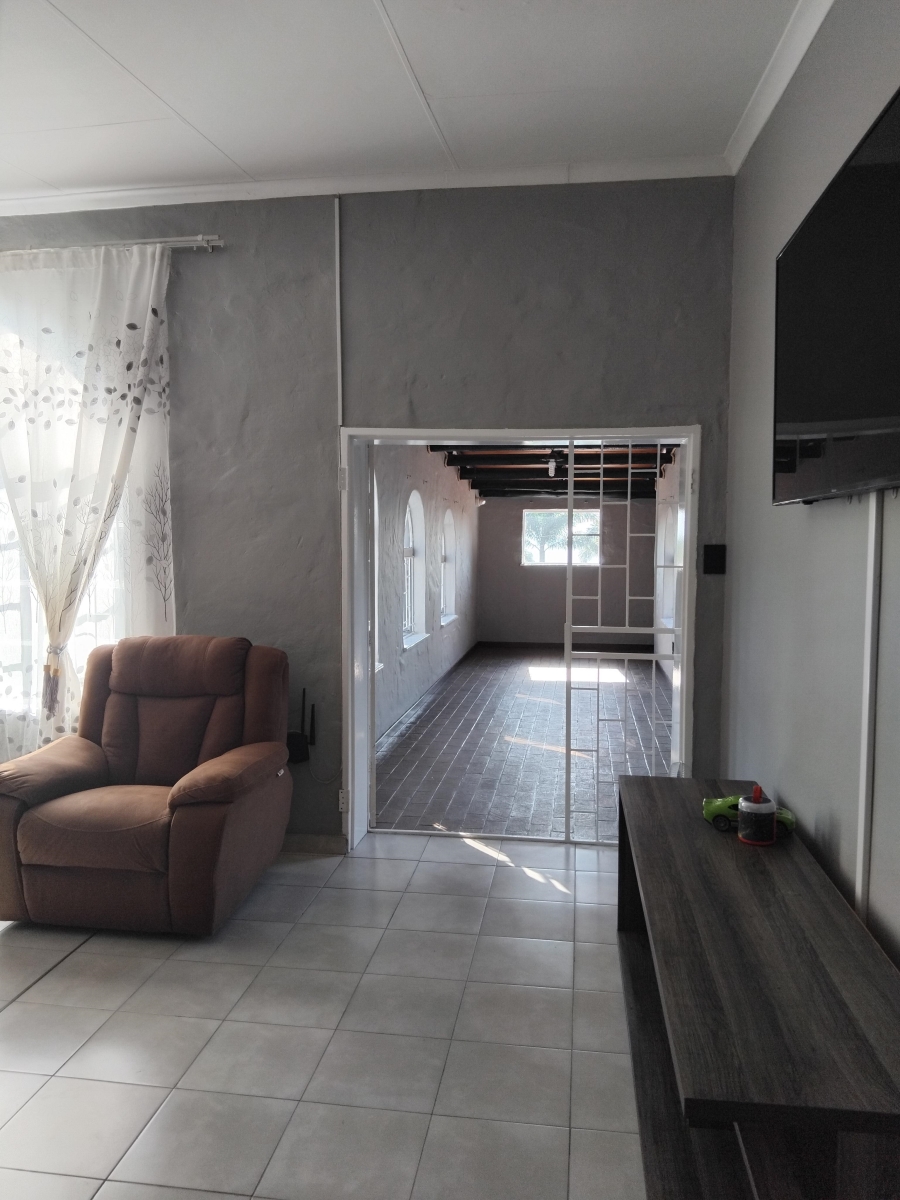 6 Bedroom Property for Sale in Barberton Mpumalanga