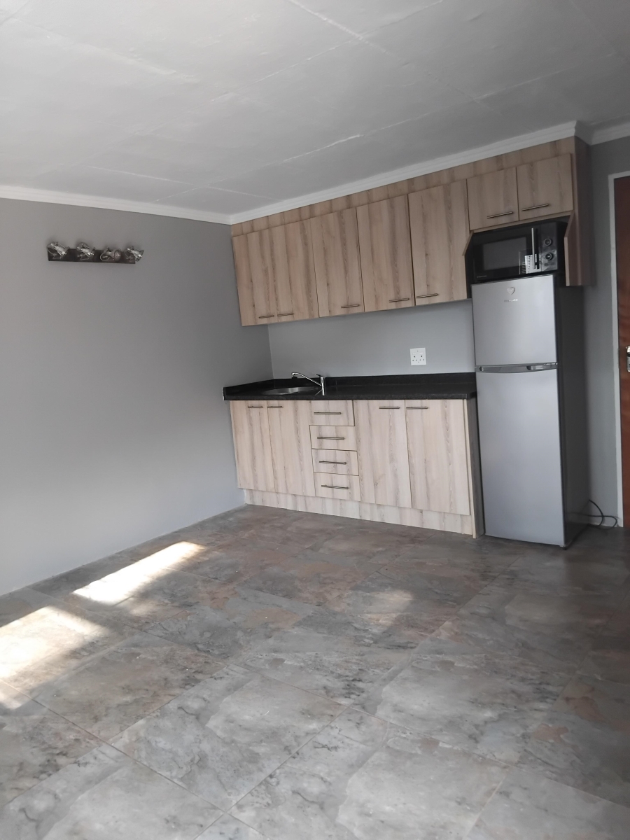 6 Bedroom Property for Sale in Barberton Mpumalanga