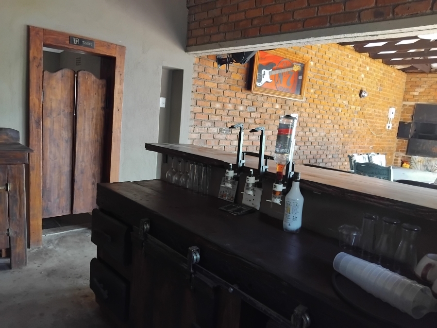6 Bedroom Property for Sale in Barberton Mpumalanga