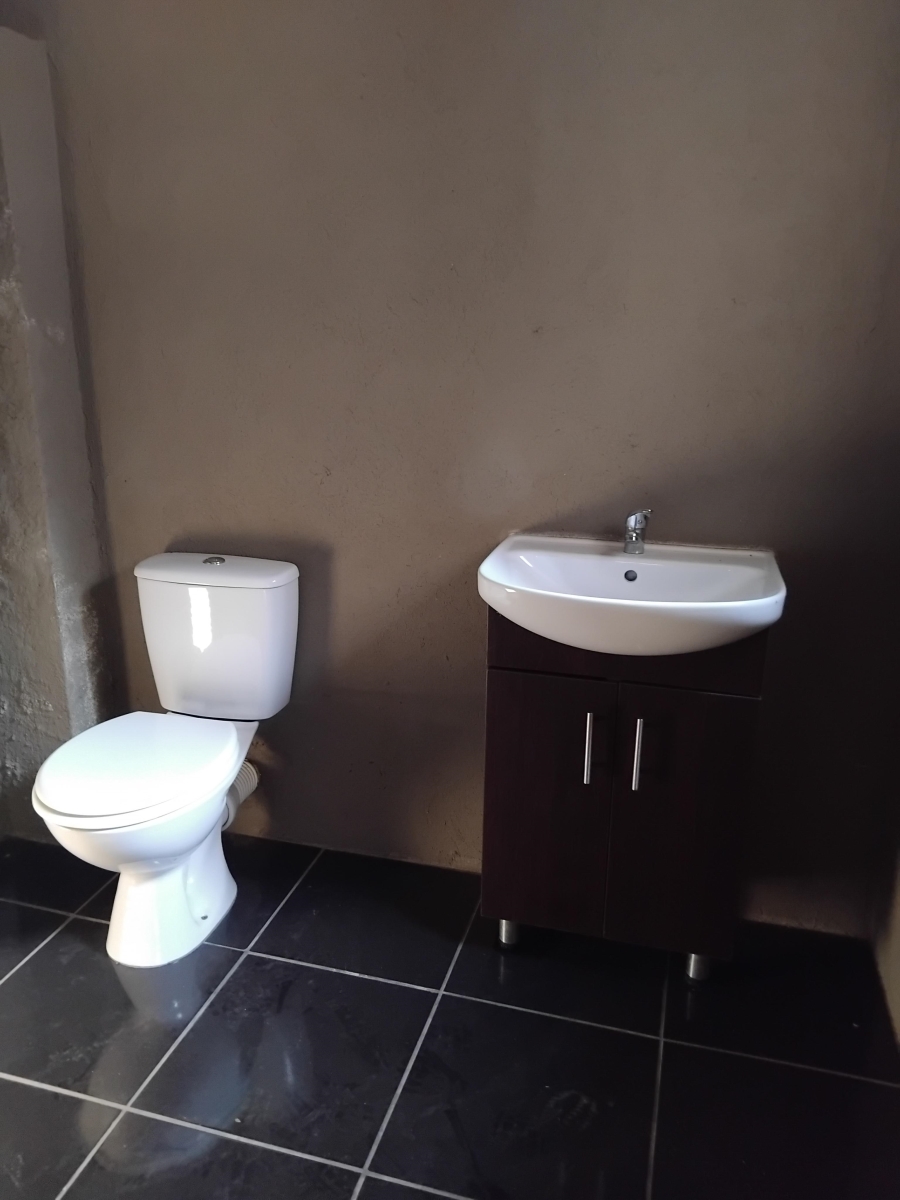6 Bedroom Property for Sale in Barberton Mpumalanga