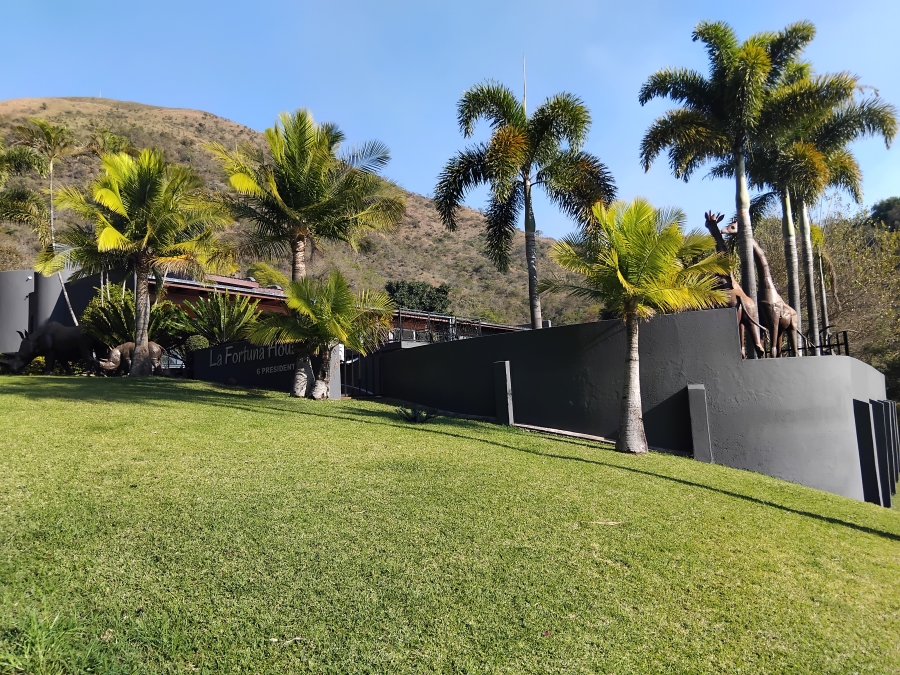 6 Bedroom Property for Sale in Barberton Mpumalanga