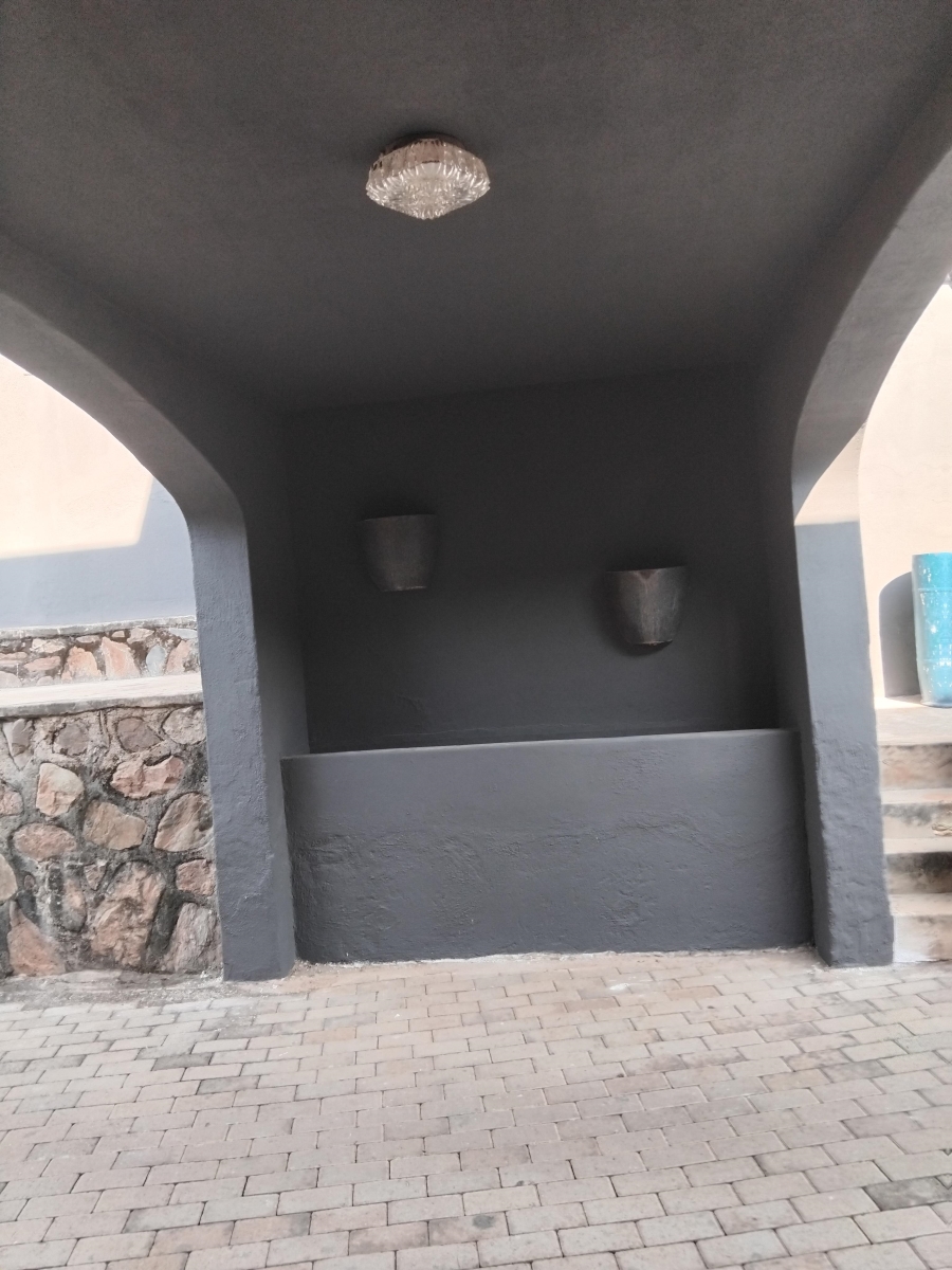 6 Bedroom Property for Sale in Barberton Mpumalanga