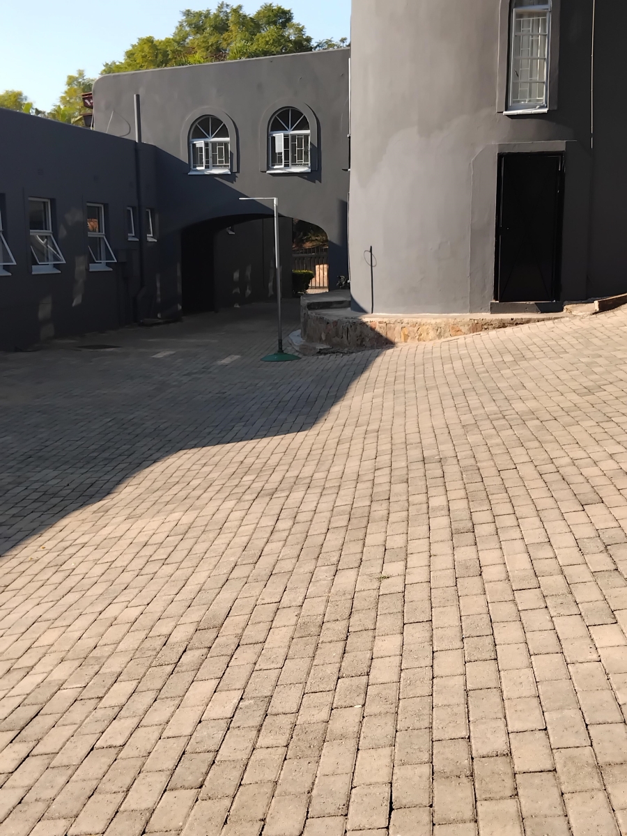 6 Bedroom Property for Sale in Barberton Mpumalanga