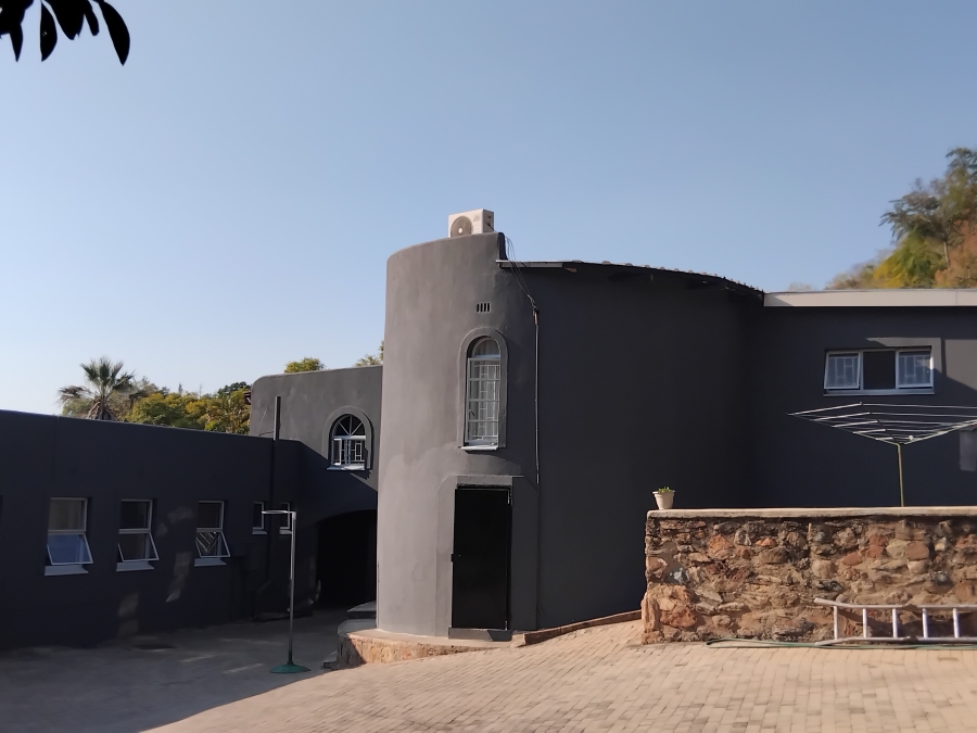 6 Bedroom Property for Sale in Barberton Mpumalanga