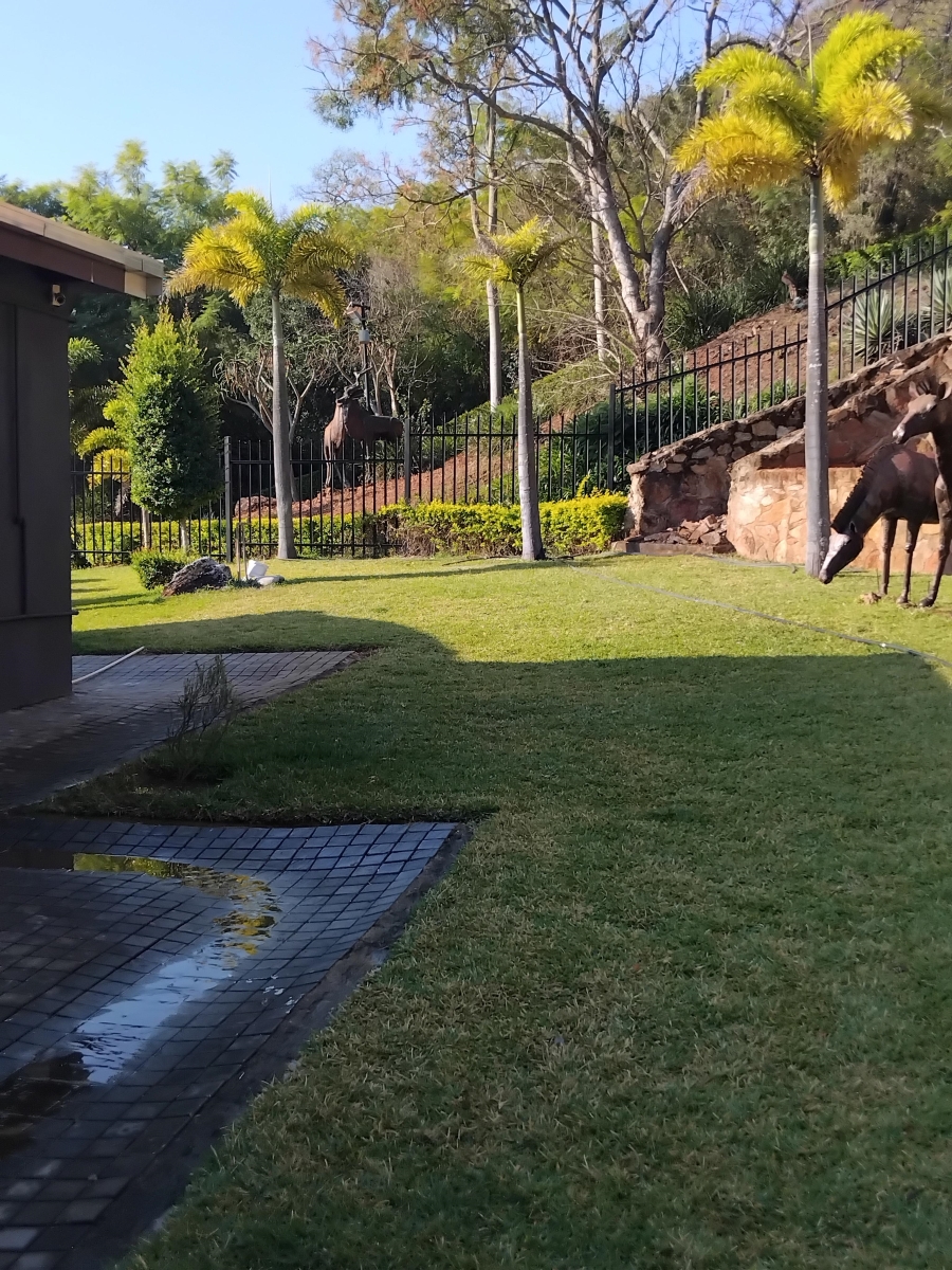 6 Bedroom Property for Sale in Barberton Mpumalanga