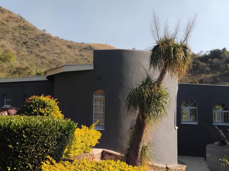 6 Bedroom Property for Sale in Barberton Mpumalanga
