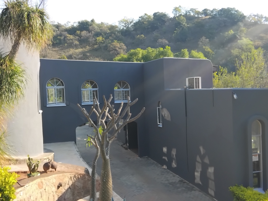 6 Bedroom Property for Sale in Barberton Mpumalanga