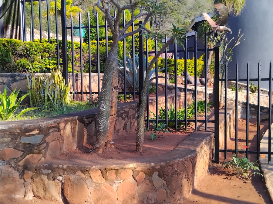 6 Bedroom Property for Sale in Barberton Mpumalanga