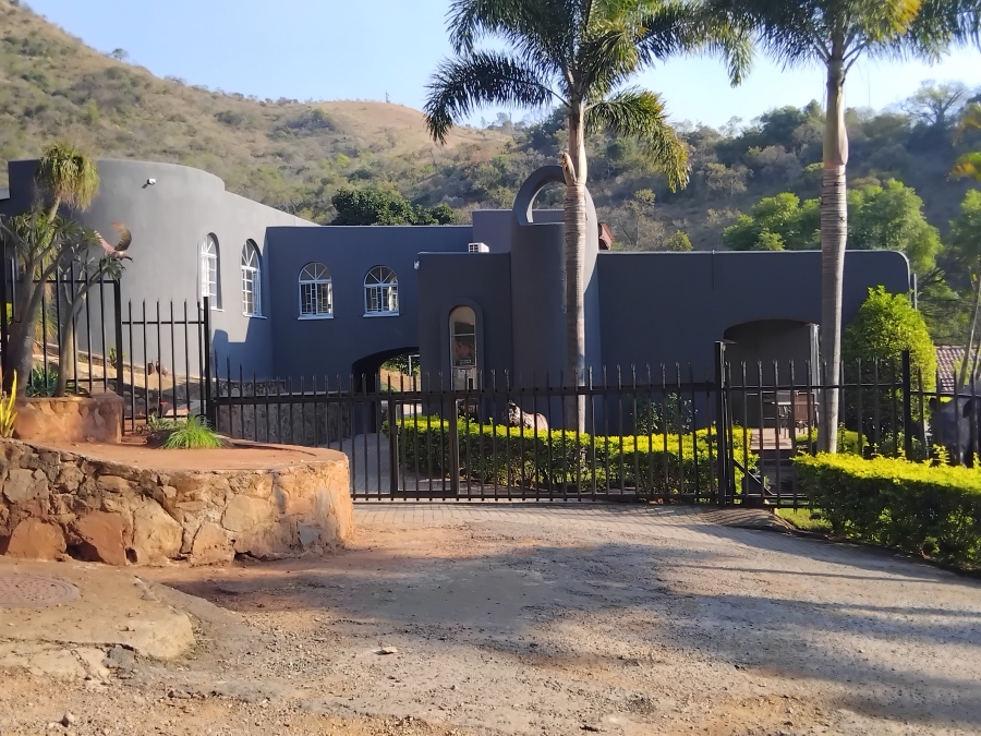 6 Bedroom Property for Sale in Barberton Mpumalanga