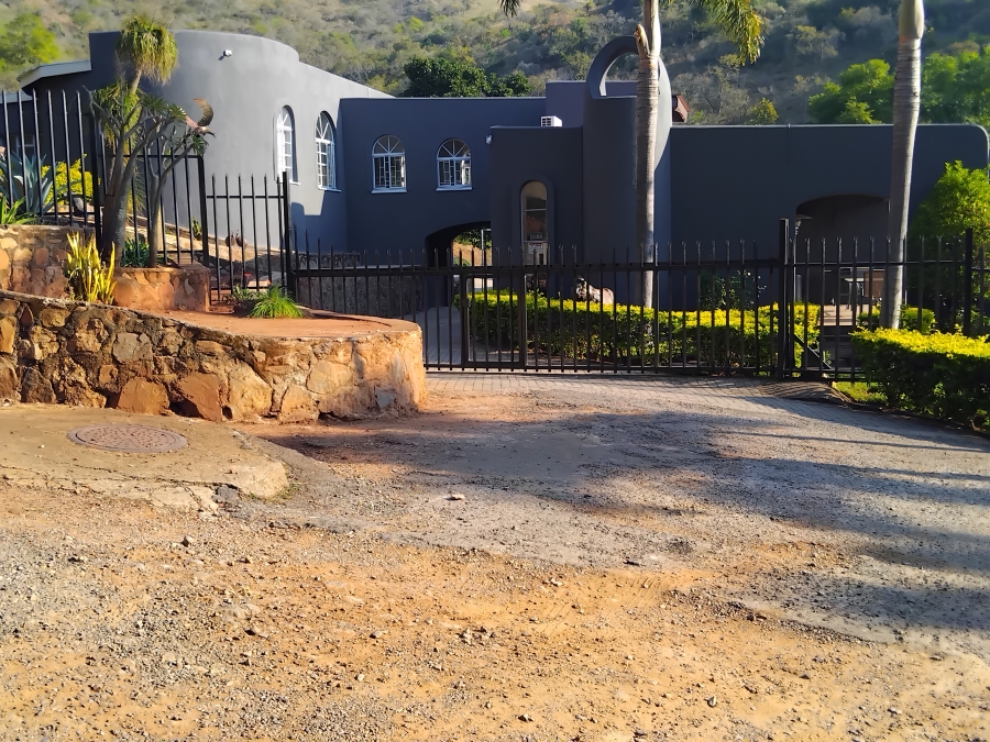 6 Bedroom Property for Sale in Barberton Mpumalanga