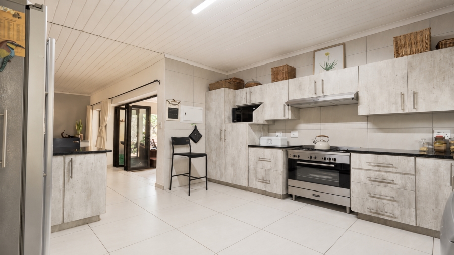 3 Bedroom Property for Sale in Marloth Park Mpumalanga