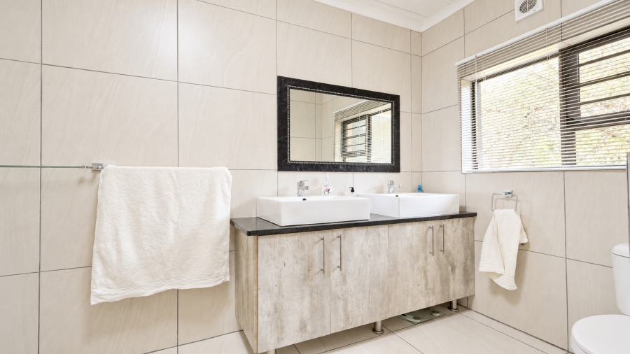 3 Bedroom Property for Sale in Marloth Park Mpumalanga