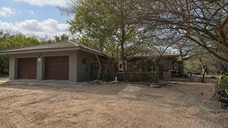 3 Bedroom Property for Sale in Marloth Park Mpumalanga