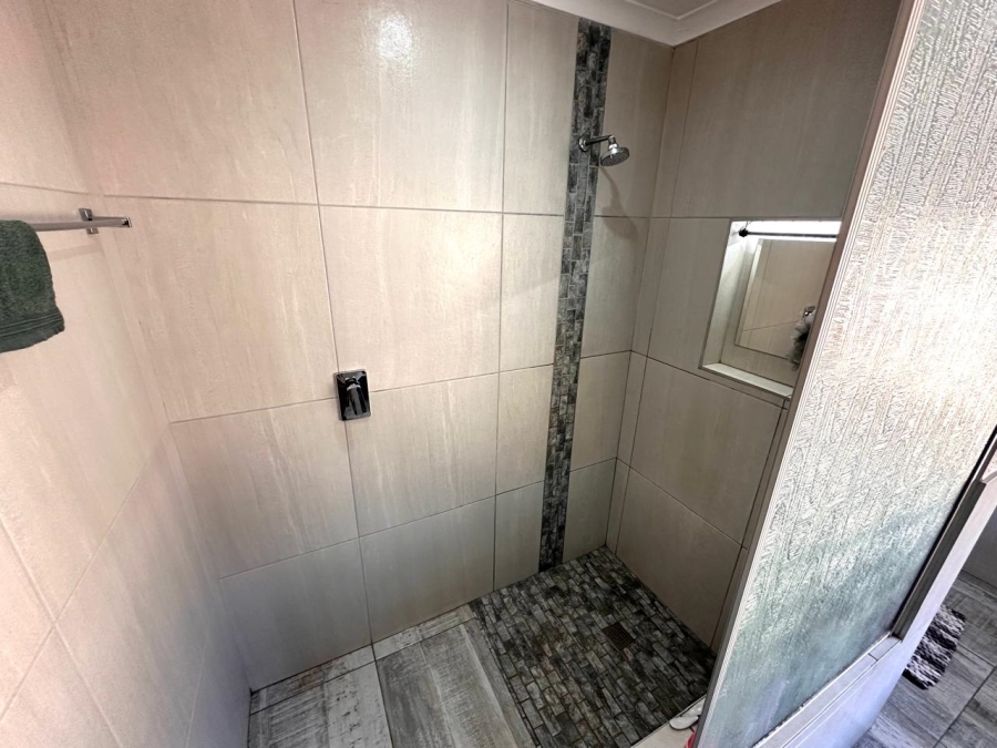7 Bedroom Property for Sale in West Acres Mpumalanga