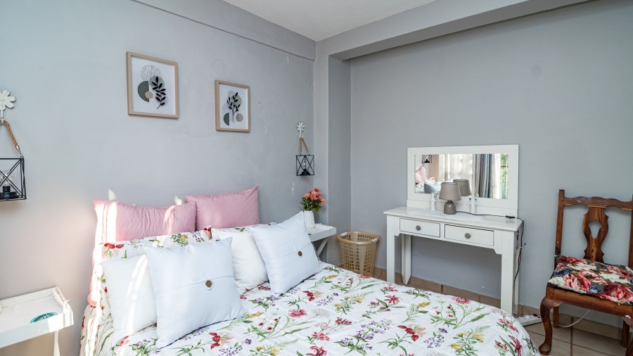 5 Bedroom Property for Sale in Sonheuwel Ext 1 Mpumalanga