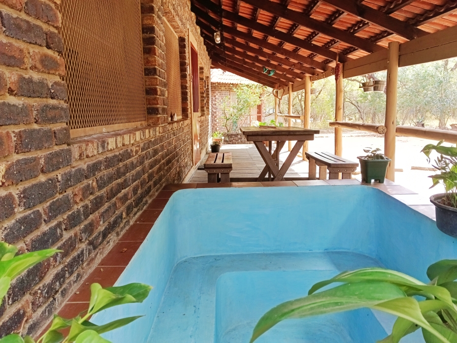 2 Bedroom Property for Sale in Marloth Park Mpumalanga