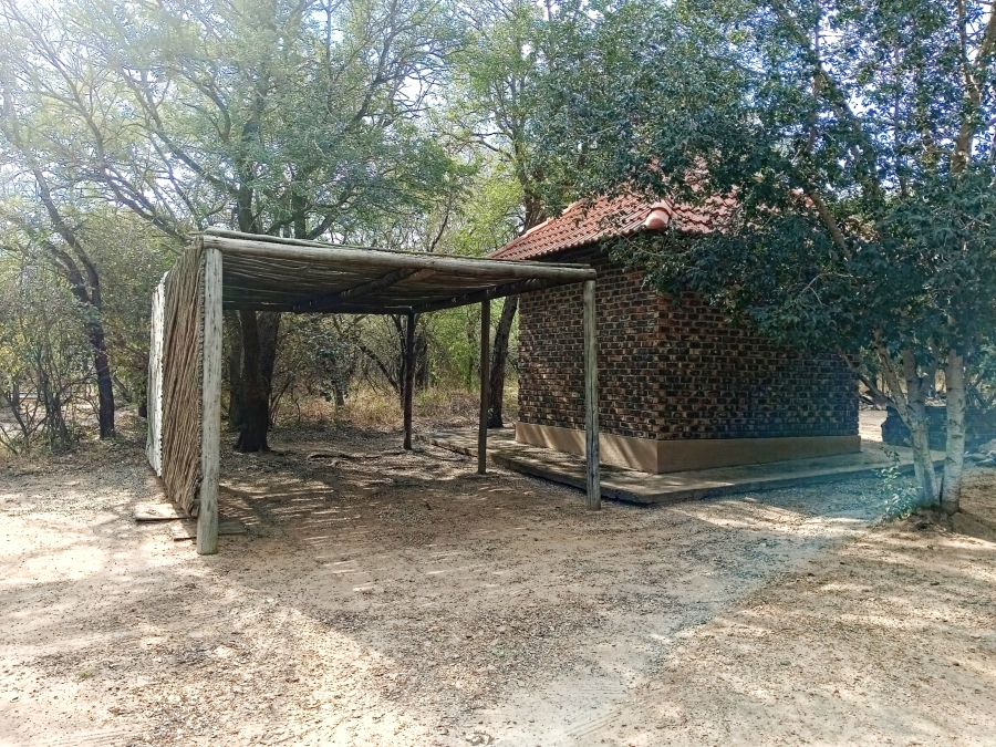 2 Bedroom Property for Sale in Marloth Park Mpumalanga