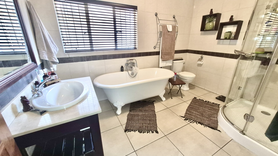 4 Bedroom Property for Sale in Del Judor Ext 4 Mpumalanga