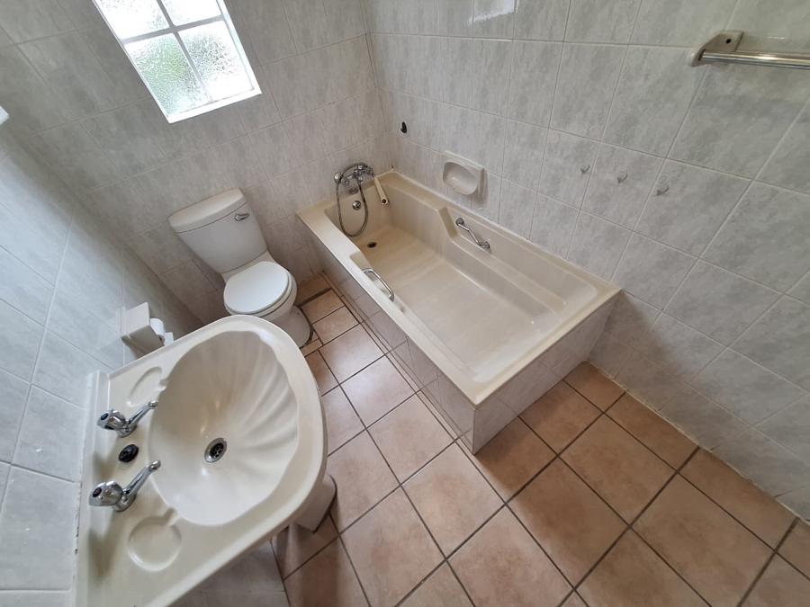 To Let 3 Bedroom Property for Rent in Steiltes Mpumalanga