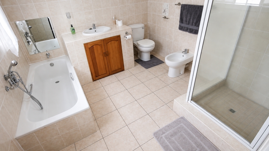 To Let 4 Bedroom Property for Rent in Nelspruit Rural Mpumalanga