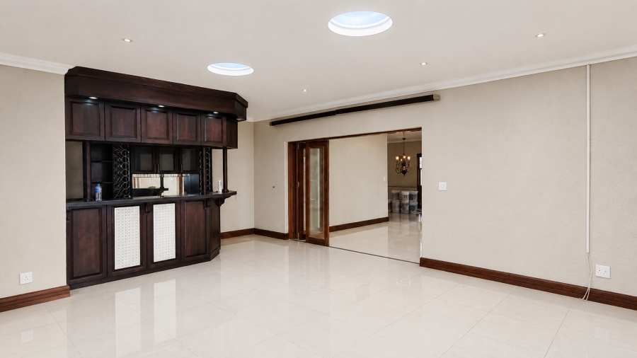 To Let 5 Bedroom Property for Rent in Sonheuwel Ext 1 Mpumalanga