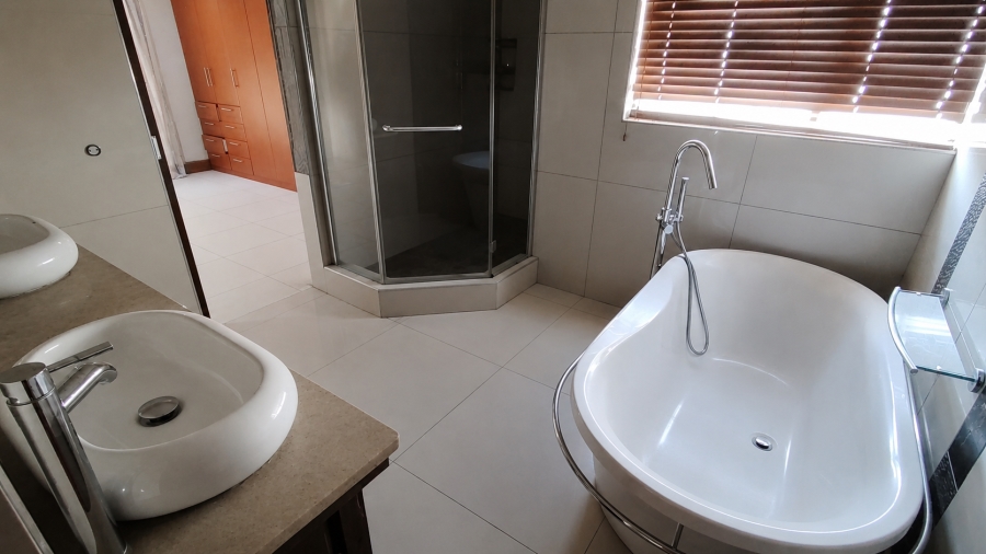 To Let 5 Bedroom Property for Rent in Sonheuwel Ext 1 Mpumalanga