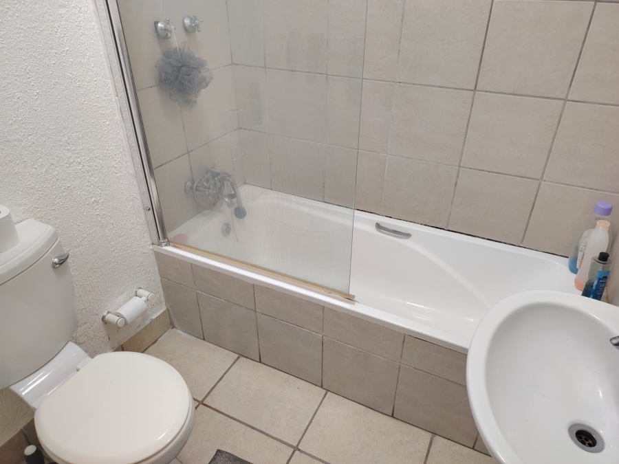 To Let 2 Bedroom Property for Rent in Sonheuwel Mpumalanga
