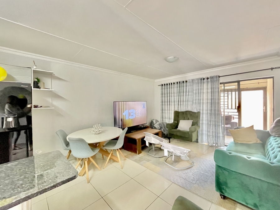 To Let 2 Bedroom Property for Rent in Cosmosrand Mpumalanga