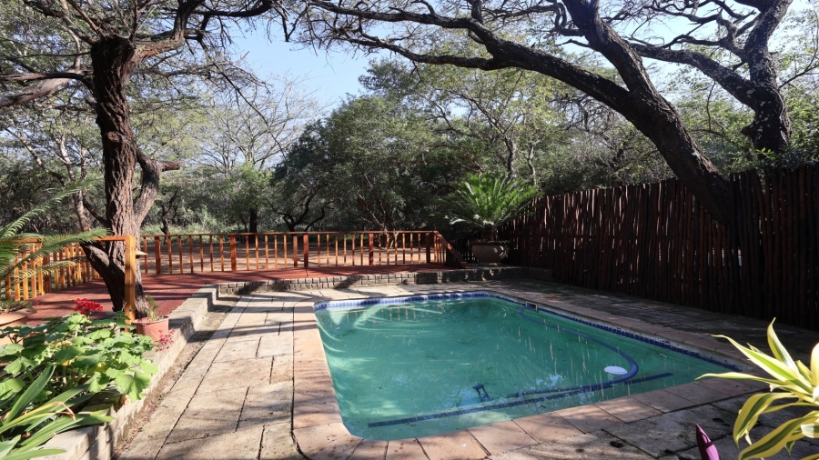 5 Bedroom Property for Sale in Marloth Park Mpumalanga