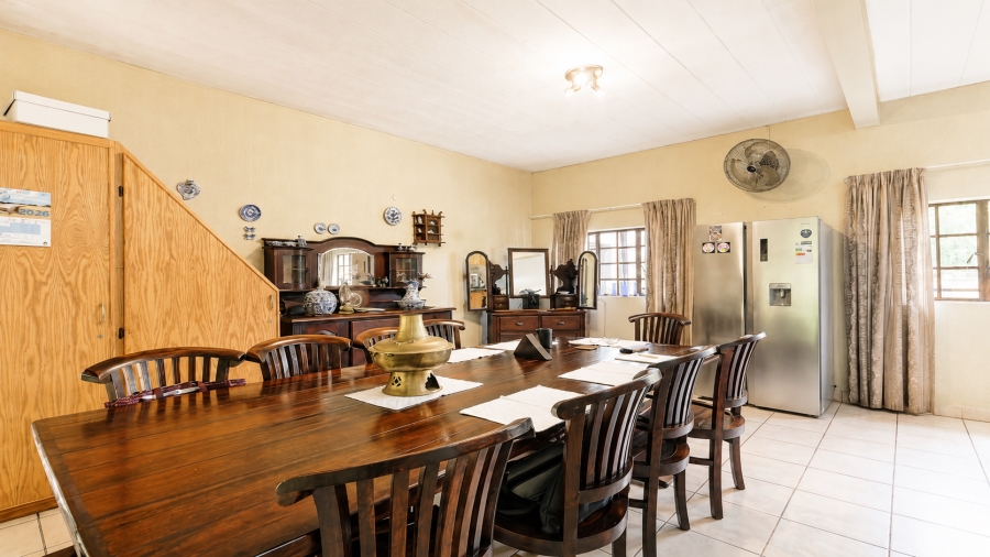 5 Bedroom Property for Sale in Marloth Park Mpumalanga