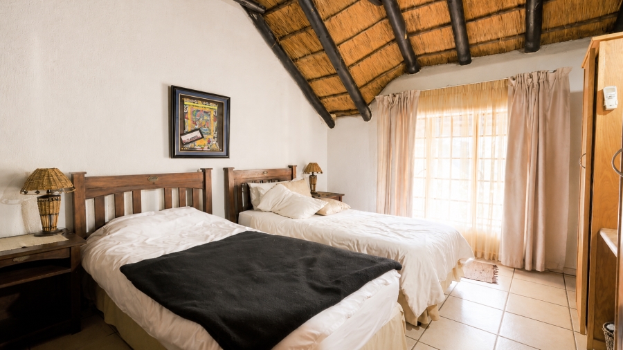 5 Bedroom Property for Sale in Marloth Park Mpumalanga