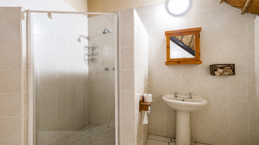 5 Bedroom Property for Sale in Marloth Park Mpumalanga