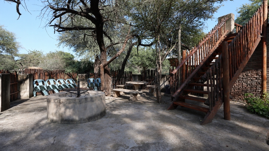 5 Bedroom Property for Sale in Marloth Park Mpumalanga