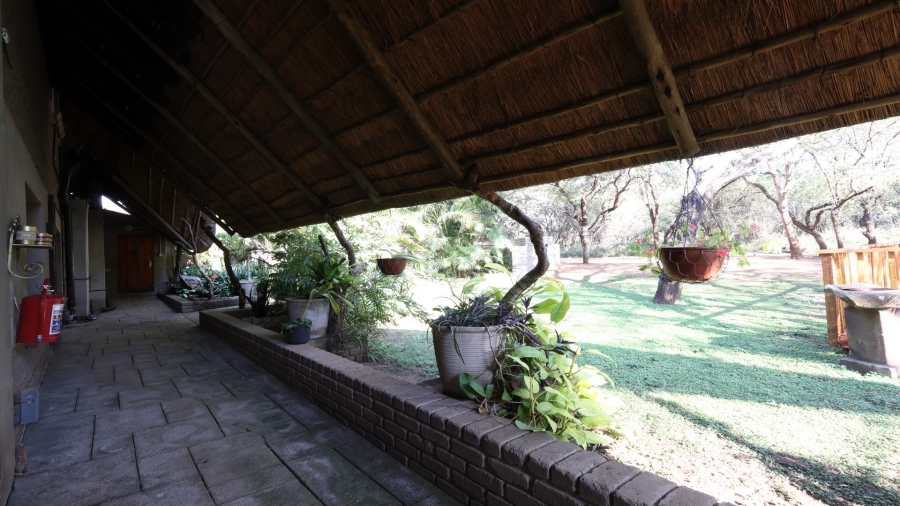 5 Bedroom Property for Sale in Marloth Park Mpumalanga