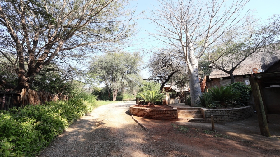 5 Bedroom Property for Sale in Marloth Park Mpumalanga