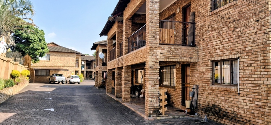2 Bedroom Property for Sale in West Acres Mpumalanga