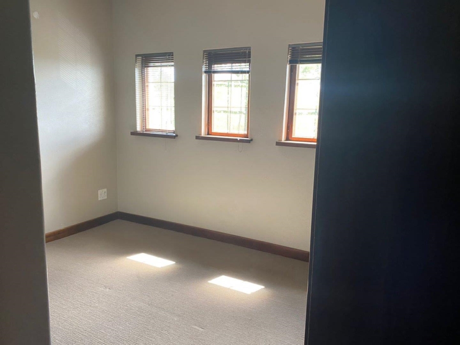 To Let 4 Bedroom Property for Rent in Sonheuwel Mpumalanga