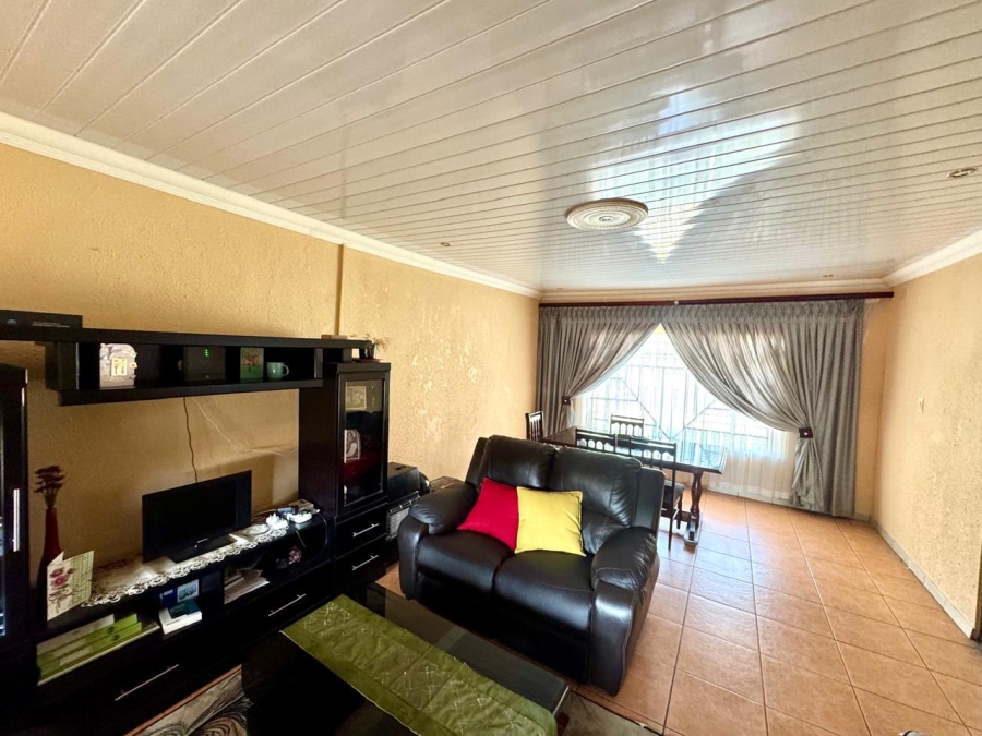 To Let 3 Bedroom Property for Rent in Evander Mpumalanga