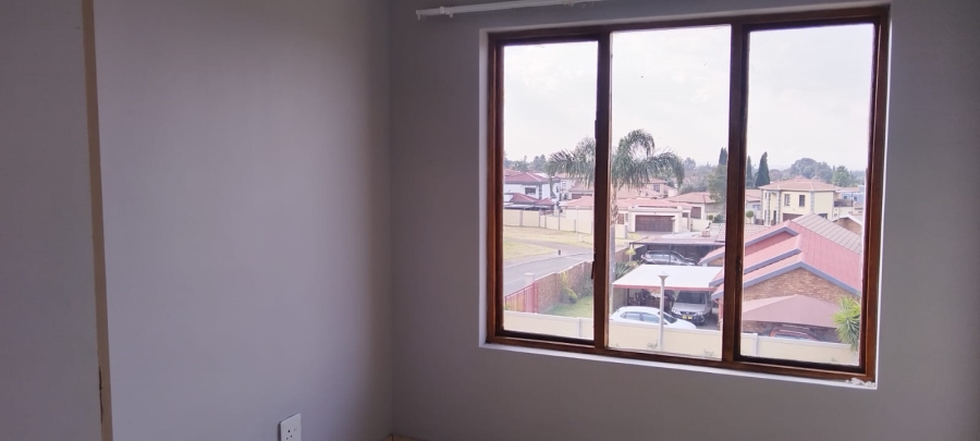 To Let 3 Bedroom Property for Rent in Reyno Ridge Mpumalanga