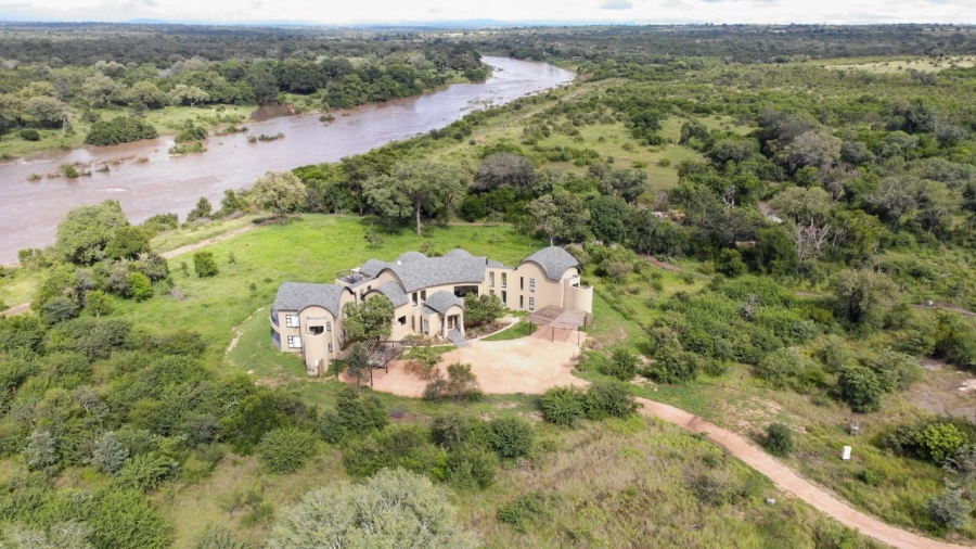 4 Bedroom Property for Sale in Skukuza Mpumalanga