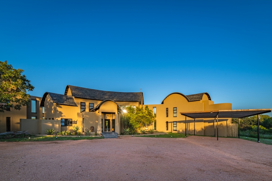 4 Bedroom Property for Sale in Skukuza Mpumalanga