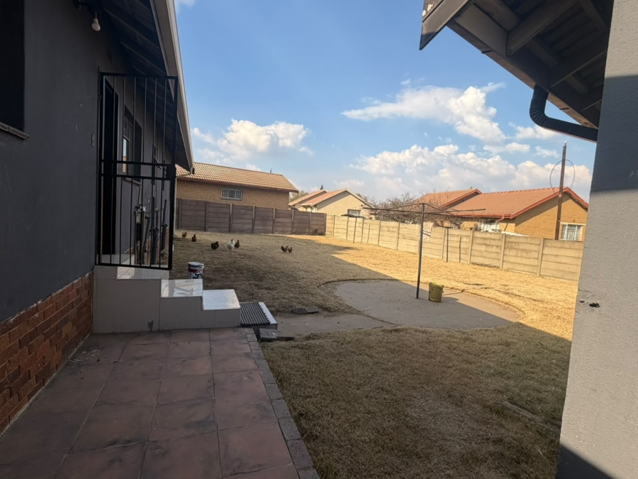 To Let 3 Bedroom Property for Rent in Tasbet Park Mpumalanga